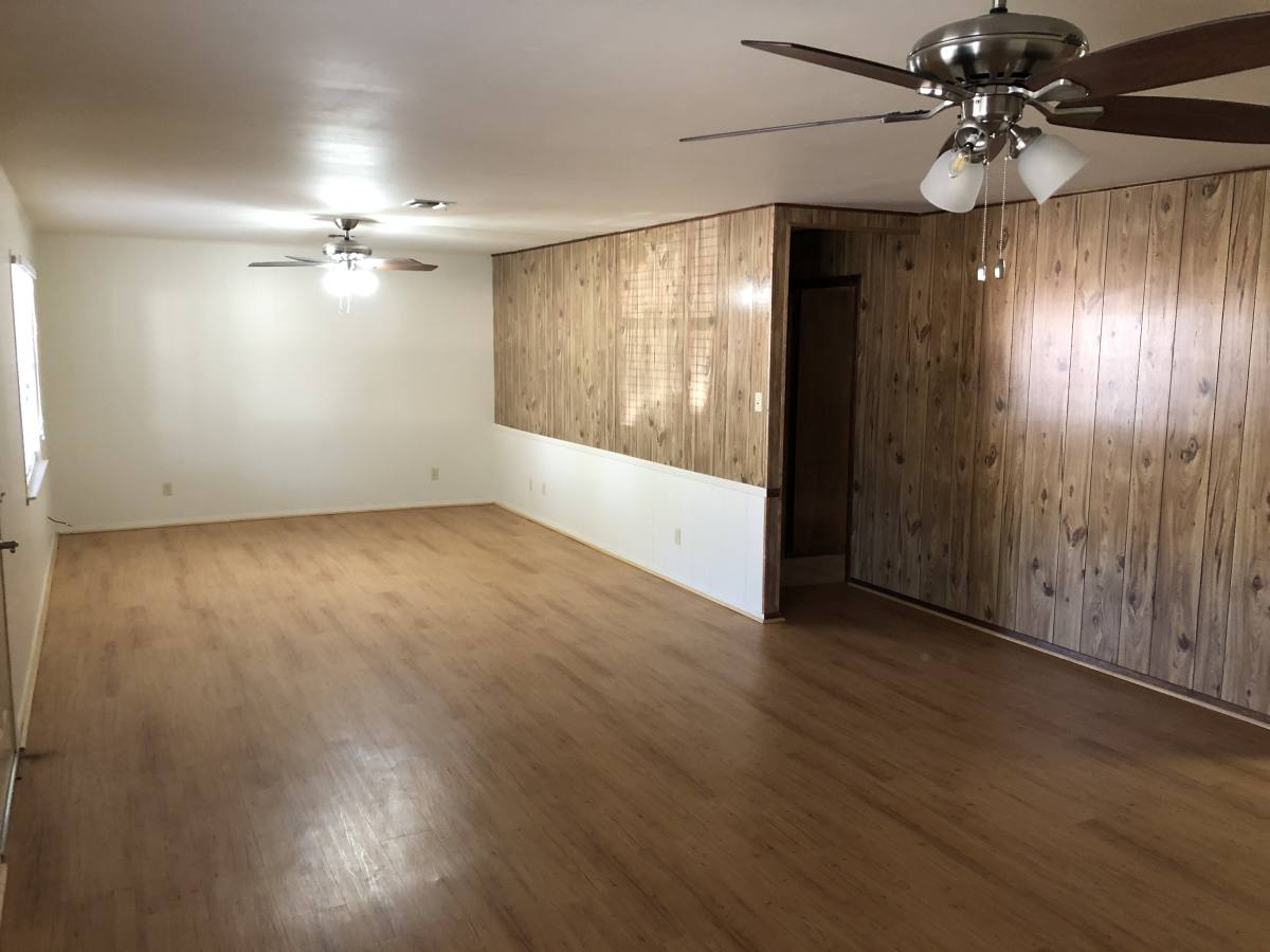 House for rent at 109 Broadmoor Dr, Fredericksburg, TX 78624