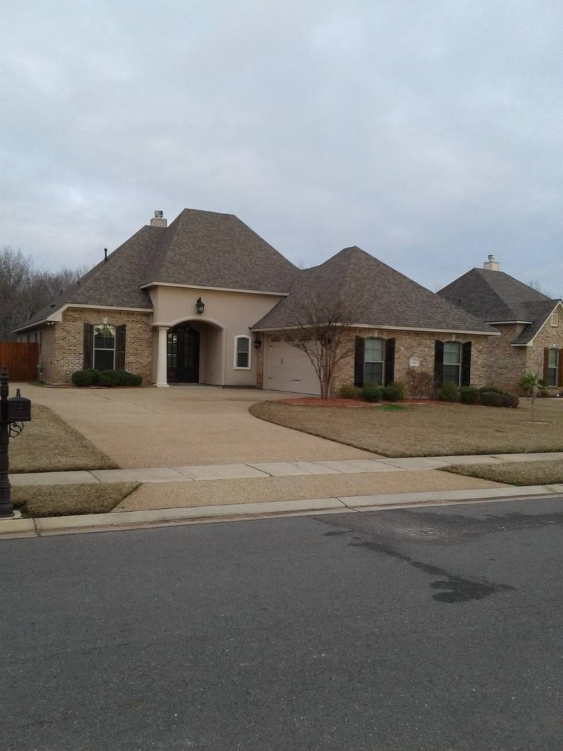 House for rent at 225 Arrowhead Dr, Bossier City, LA 71111