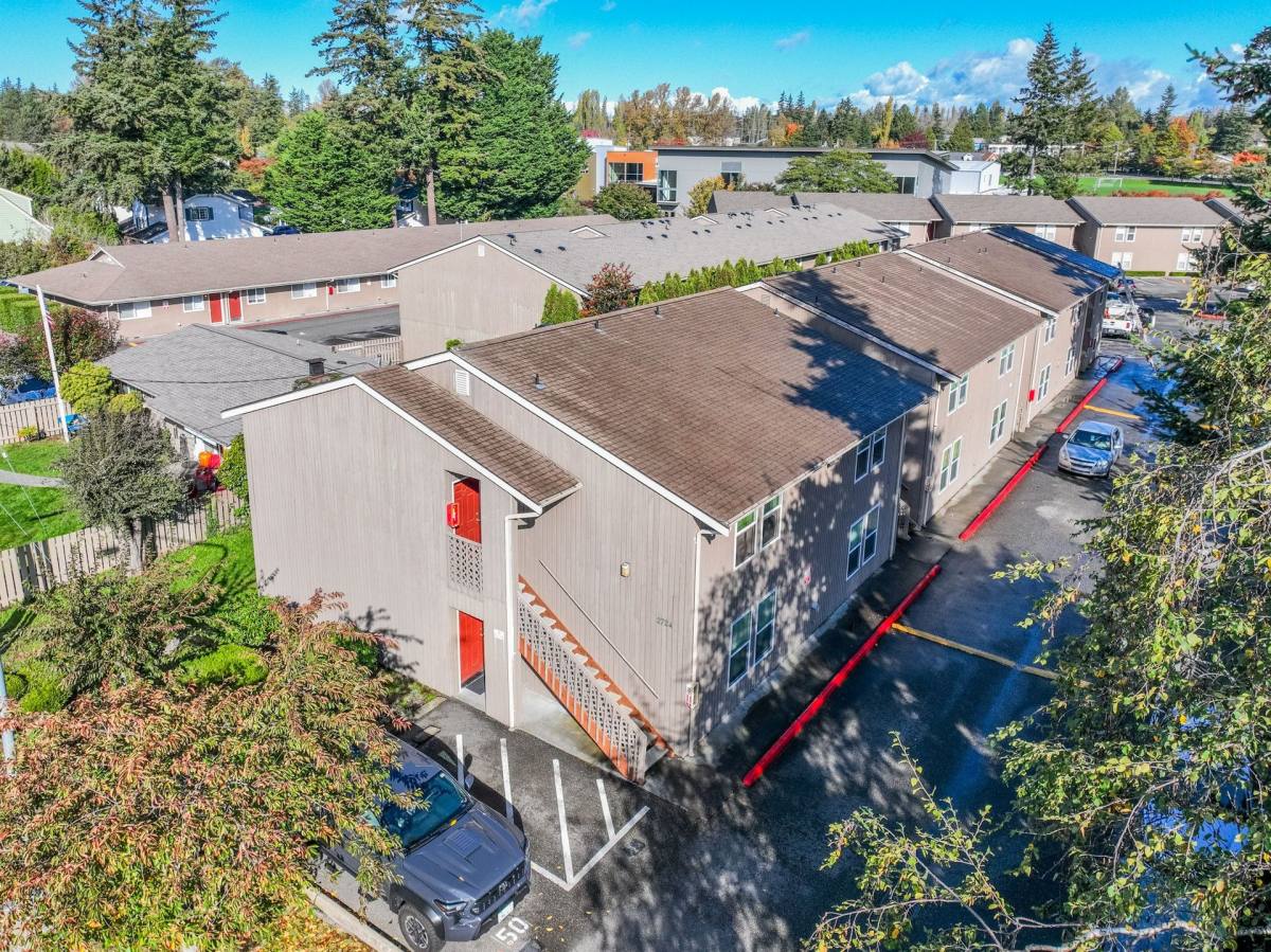 Apartment for rent at 2728 W Maplewood Ave, Bellingham, WA 98225