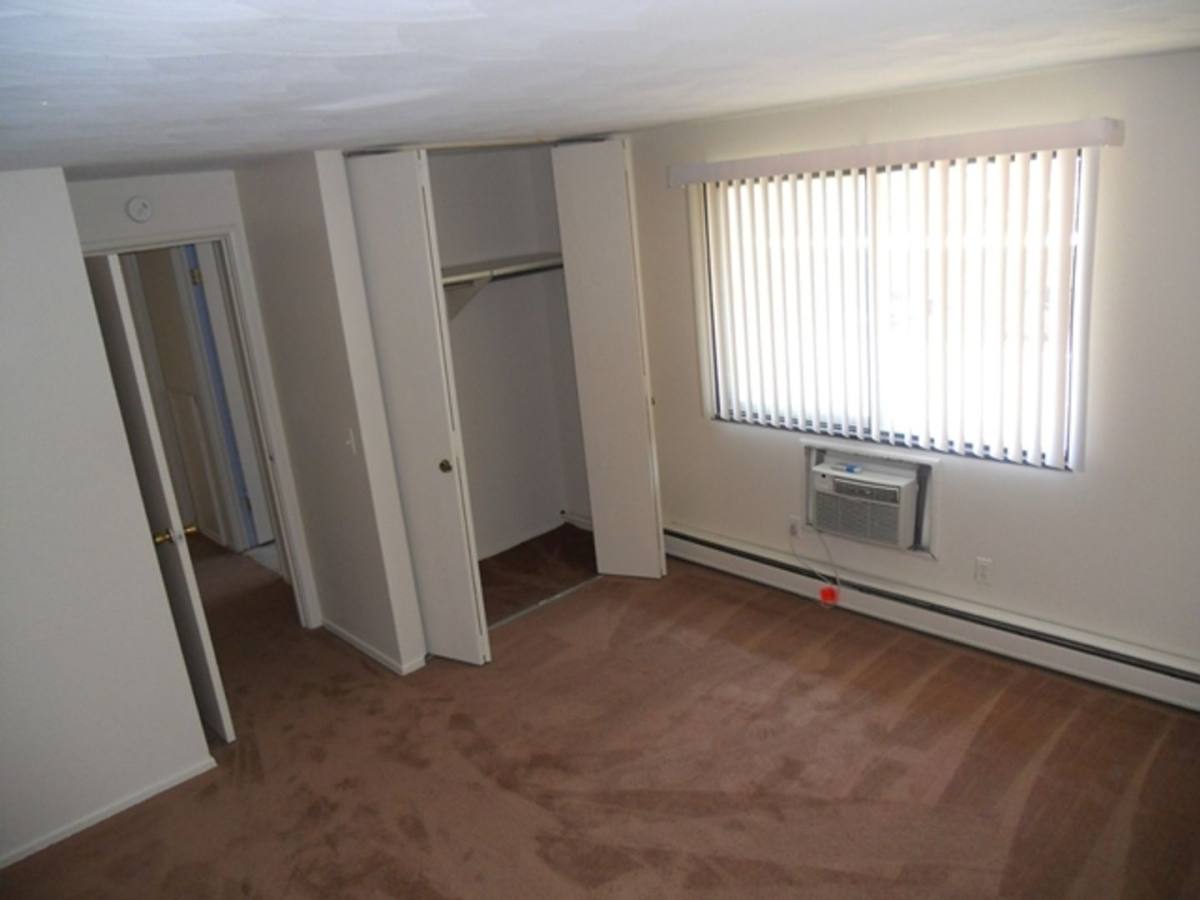 Apartment for rent at 100-127 Kittleberger Park, Webster, NY 14580