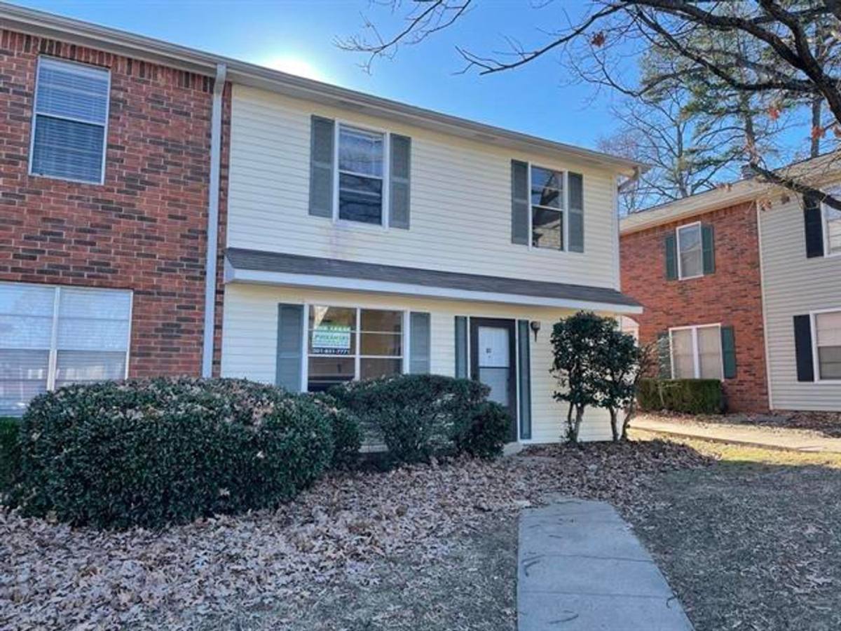 Townhouse for rent at 200 Pine Forest B-1, Maumelle, AR 72113