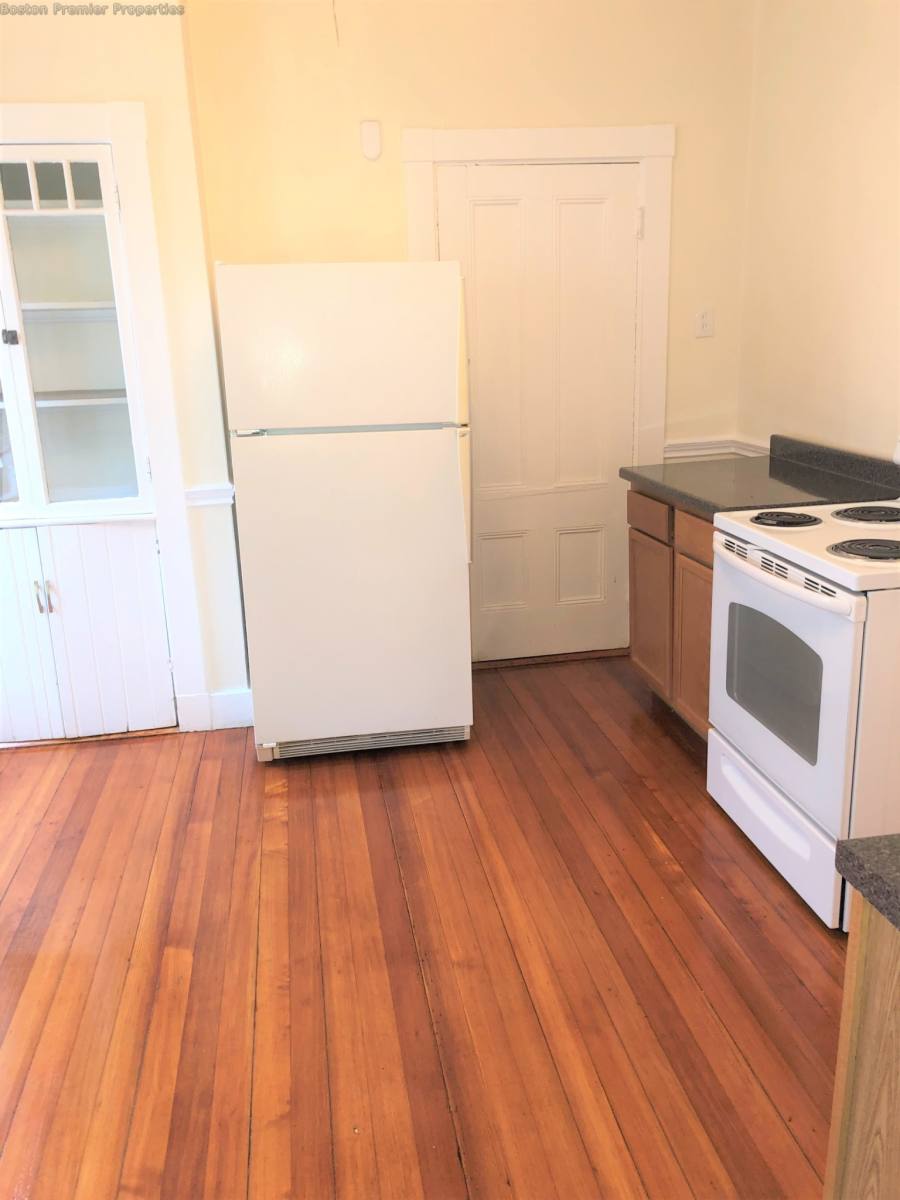 House for rent at 75 Lincoln Ave #1, Quincy, MA 02170