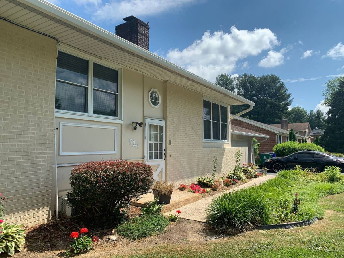 House for rent at 924 McBryde Lane, Blacksburg, VA 24060