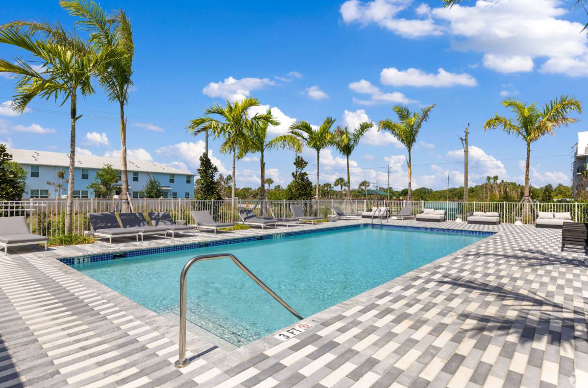 Apartment for rent at 400 SE Central Parkway, Stuart, FL 34994
