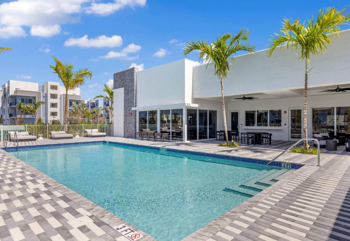 Apartment for rent at 400 SE Central Parkway, Stuart, FL 34994