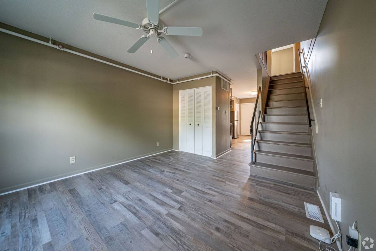 Townhouse for rent at 300 E Shelbourne Dr, Normal, IL 61761
