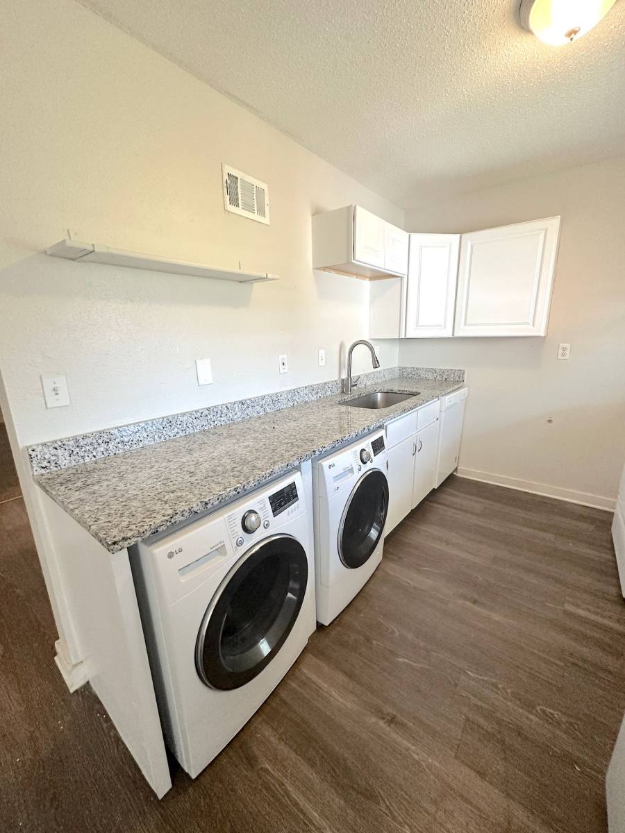 Apartment for rent at 108 E Hargis St, Belton, MO 64012