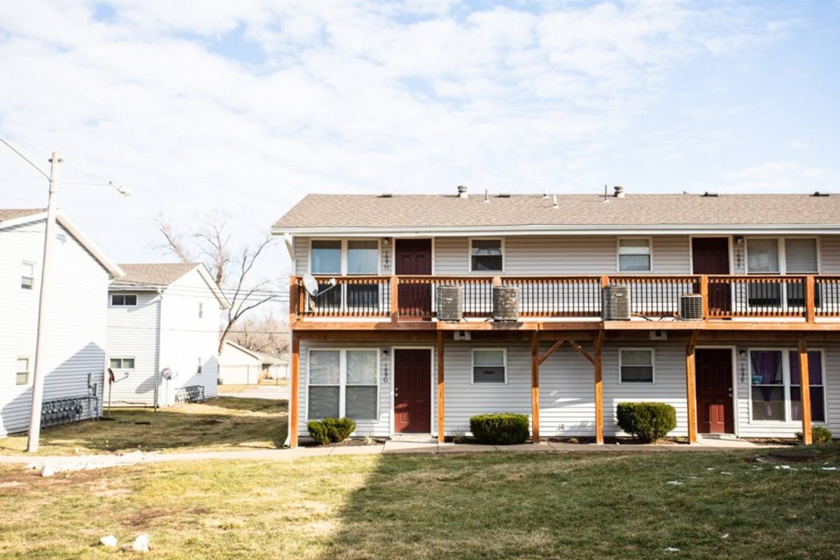 Apartment for rent at 108 E Hargis St, Belton, MO 64012