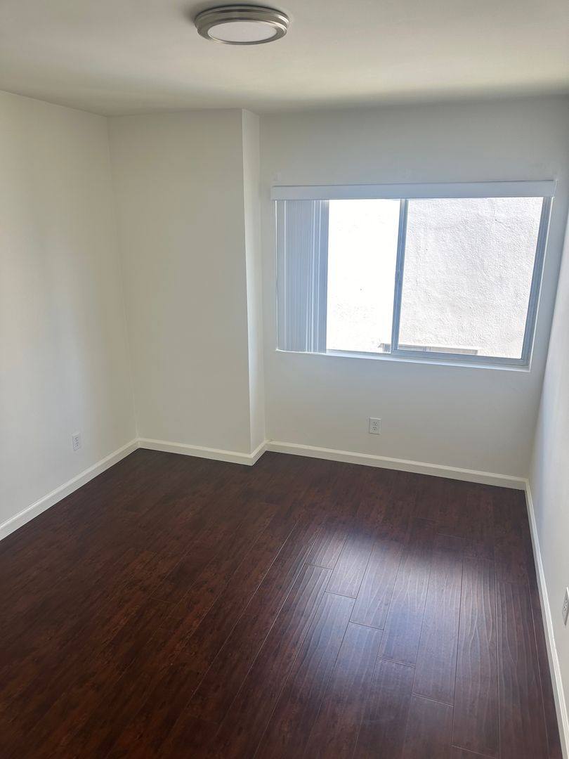 Apartment for rent at 7819 Talbert St, Playa Del Rey, CA 90293