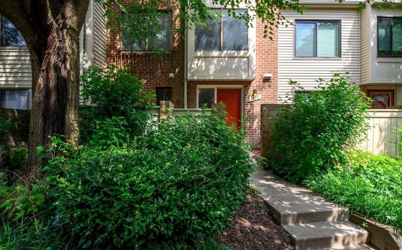 Townhouse for rent at 18721 Nathans Place, Montgomery Village, MD 20886