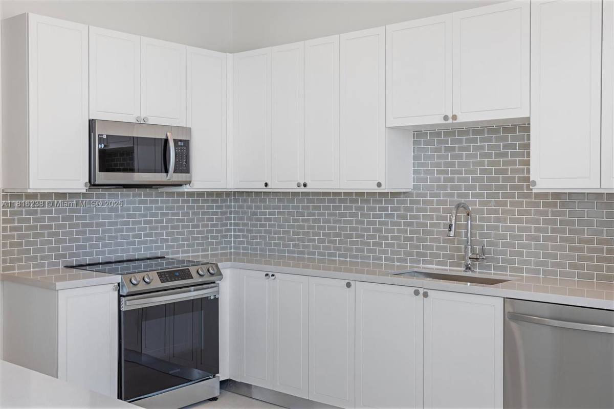 Apartment for rent at 555 NE 34th St #807, Miami, FL 33137