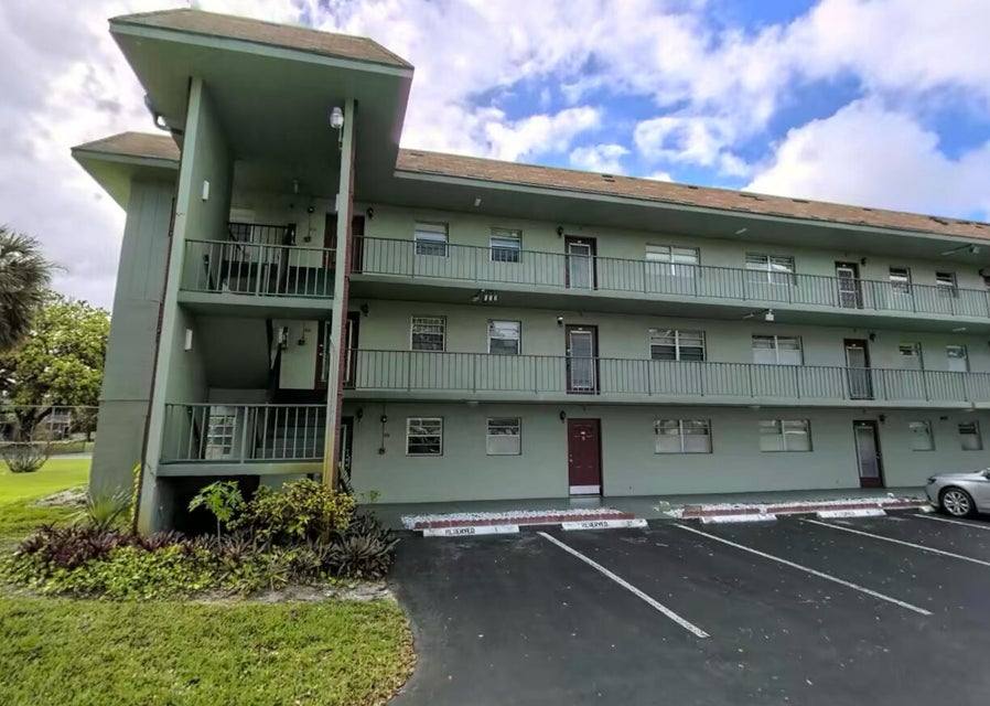 Apartment for rent at 611 S State Rd 7 #1B, Pompano Beach, FL 33068