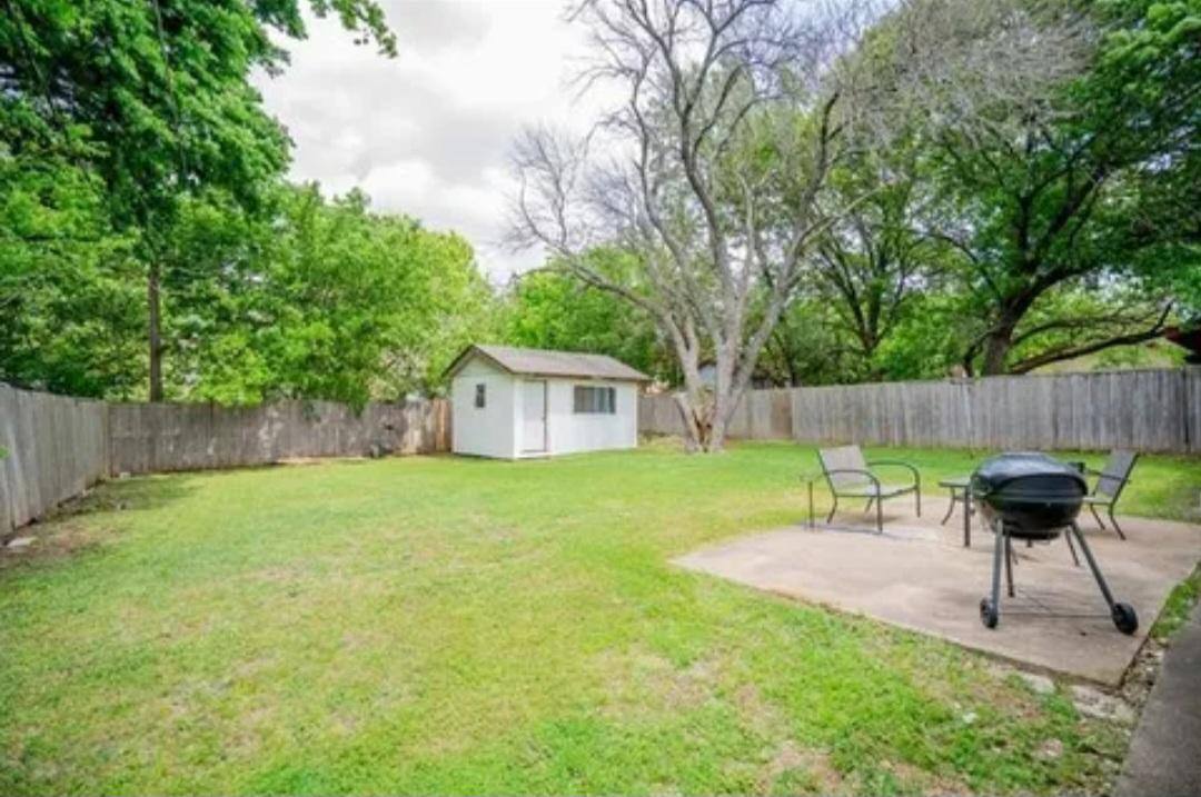 House for rent at 2626 Linda Dr, Ennis, TX 75119