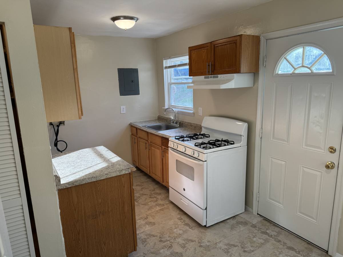 Townhouse for rent at 3008 Georgetown Rd, Baltimore, MD 21230