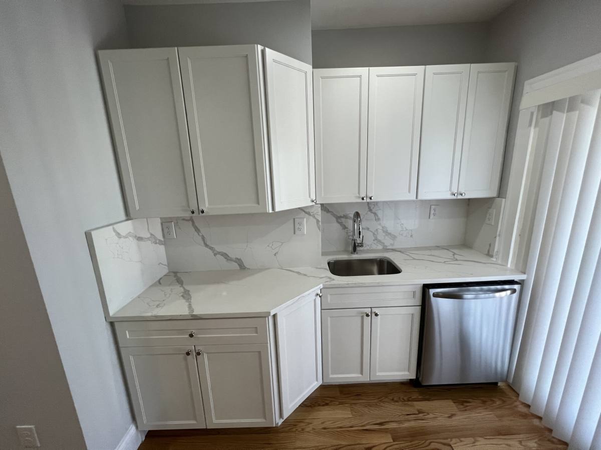 Apartment for rent at 372 Oxford St #I6, Cambridge, MA 02140