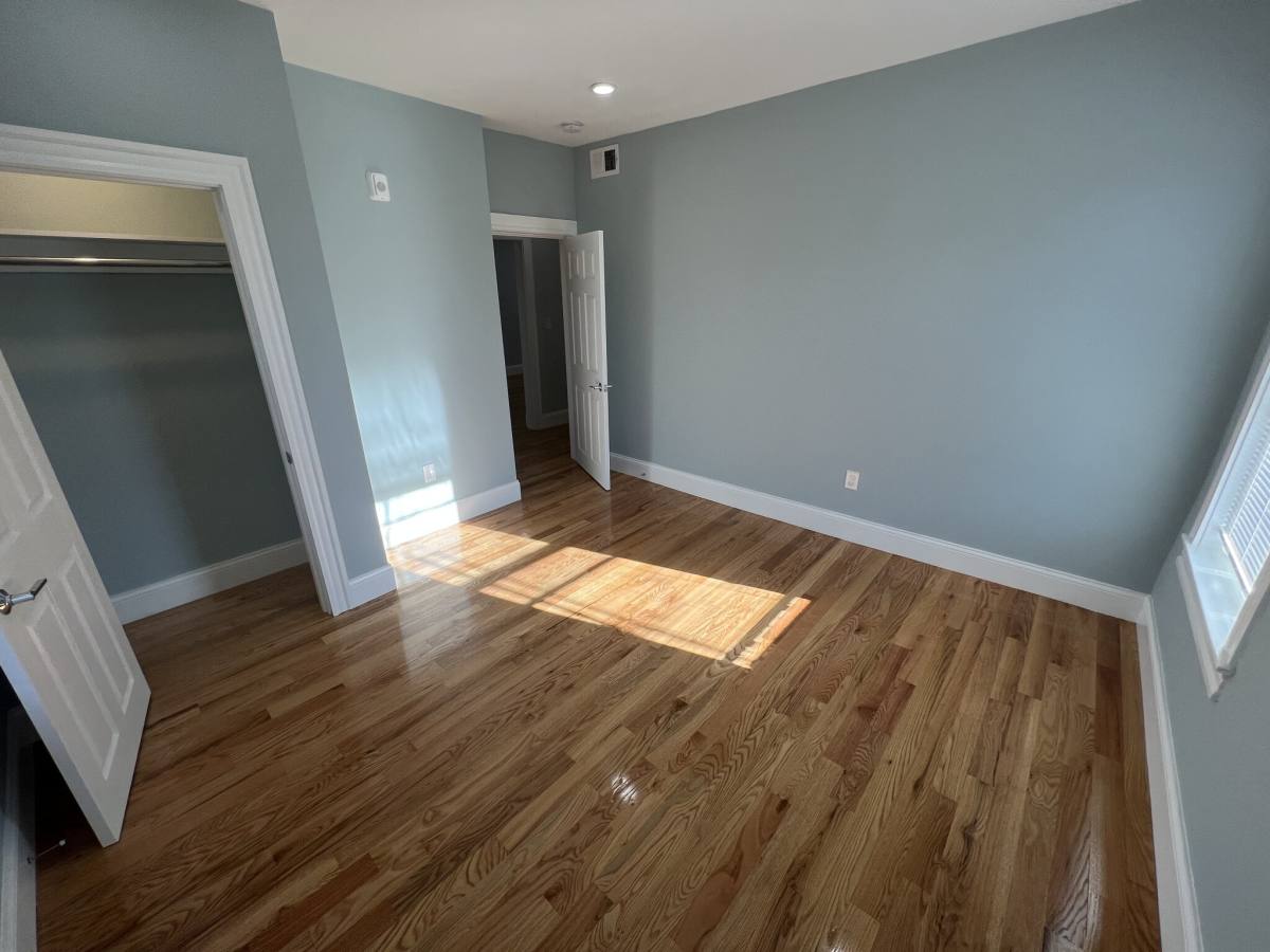 Apartment for rent at 372 Oxford St #I6, Cambridge, MA 02140
