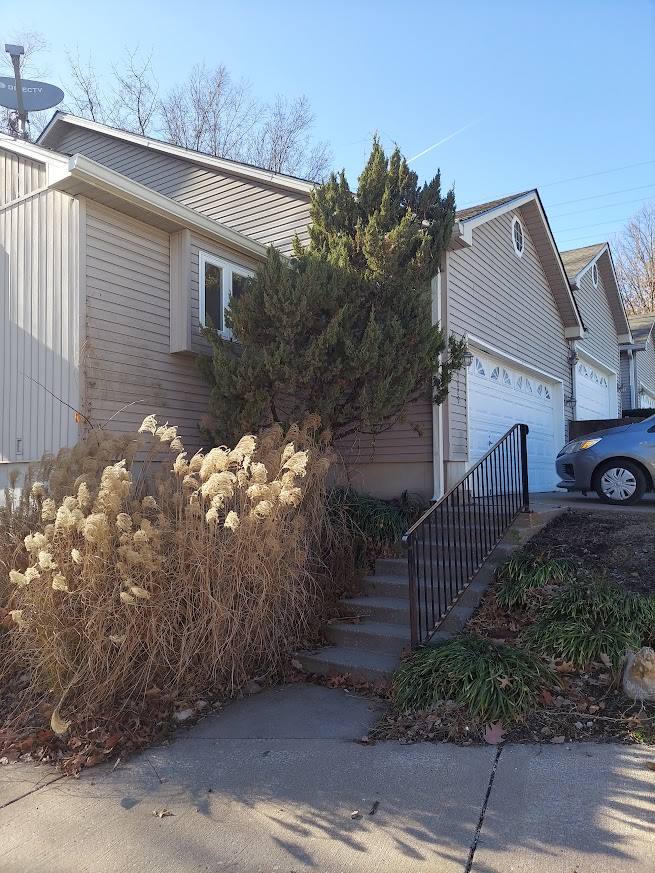 Townhouse for rent at Glendale Townhomes, 3005-3033 S Shrank Circle, Independence, MO 64055