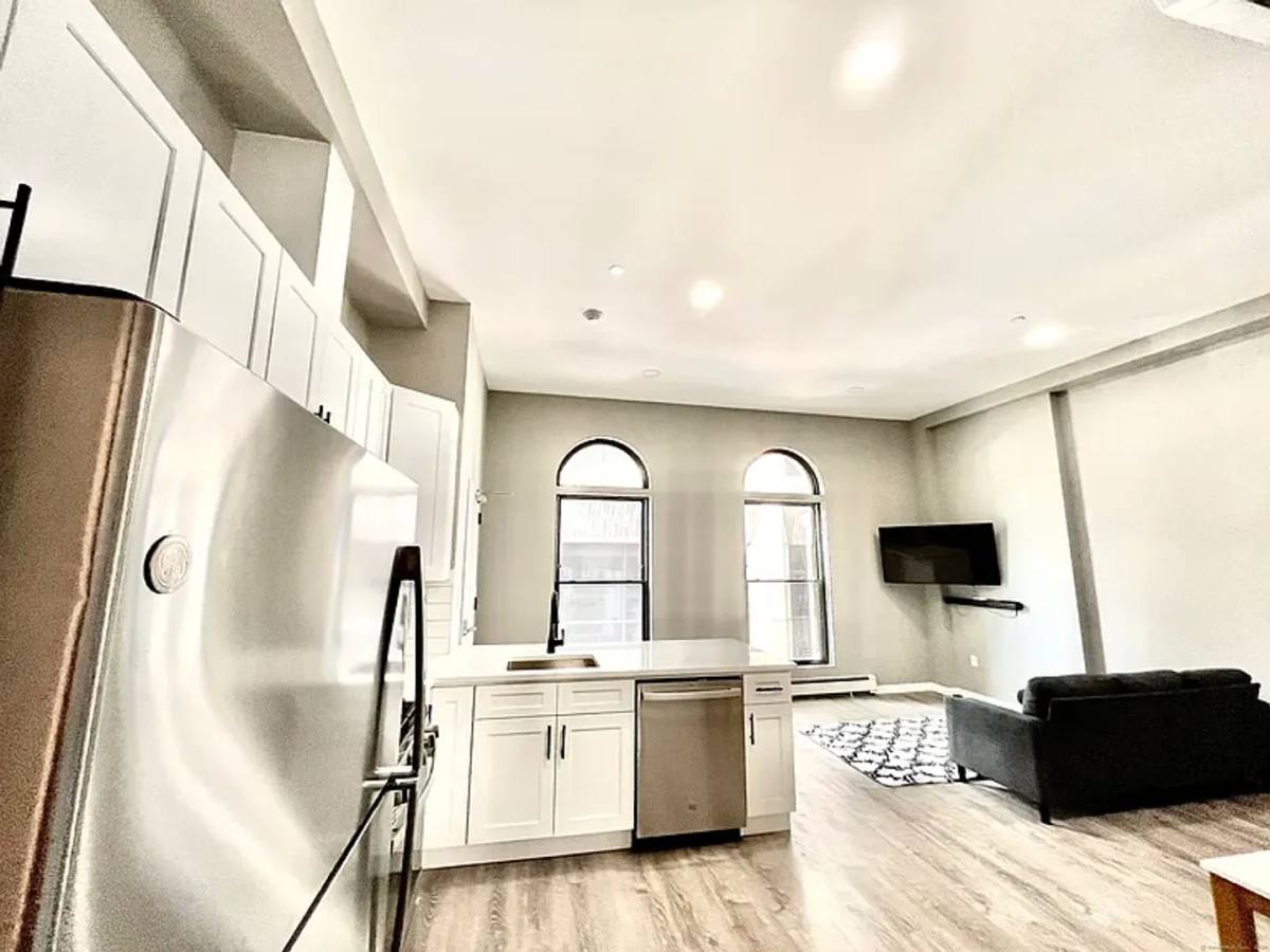 37 Center St, New Haven, CT 06510 - Apartment For Rent - Image 1