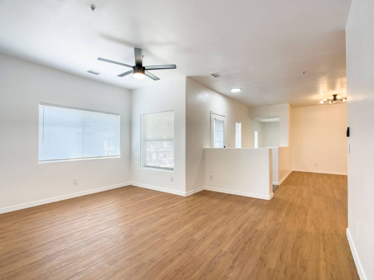 Apartment for rent at 8050 N 61st Ave, Glendale, AZ 85302