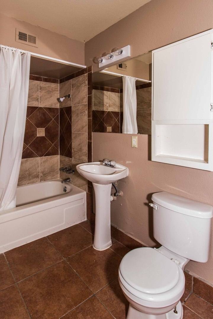 Apartment for rent at 2901 Elm Ave, Las Vegas, NV 89101