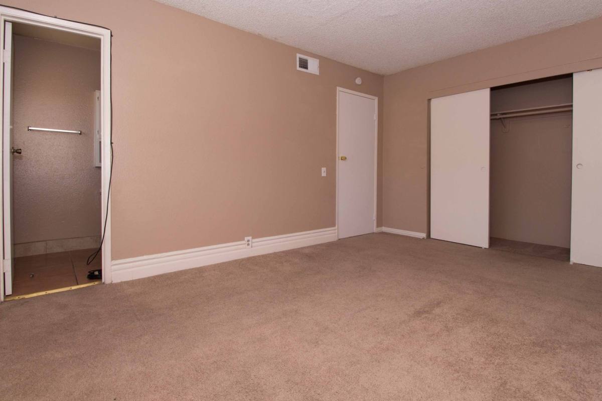 Apartment for rent at 2901 Elm Ave, Las Vegas, NV 89101