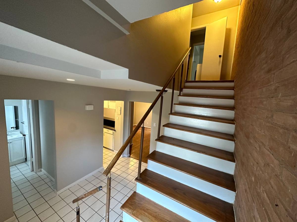 Apartment for rent at 5123 Del Monte Dr, Houston, TX 77056