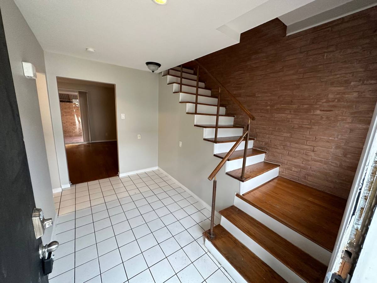 Apartment for rent at 5123 Del Monte Dr, Houston, TX 77056