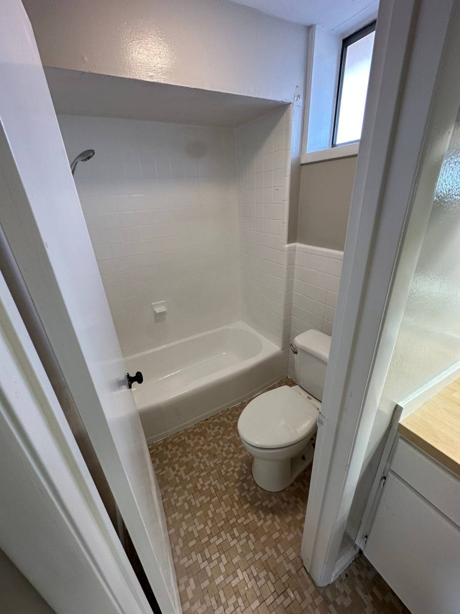 Apartment for rent at 5123 Del Monte Dr, Houston, TX 77056