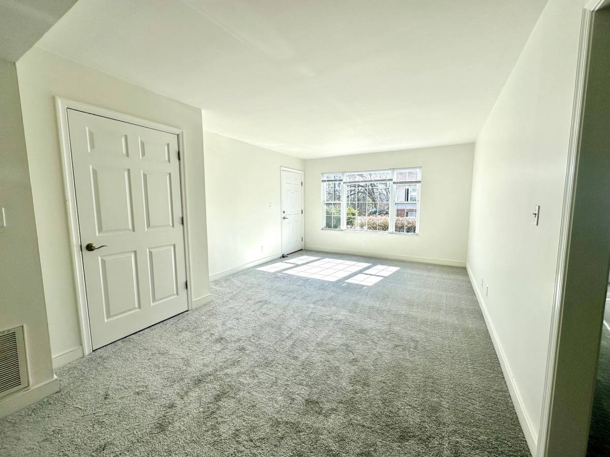 Apartment for rent at 900 Fountain Court, Charlottesville, VA 22901