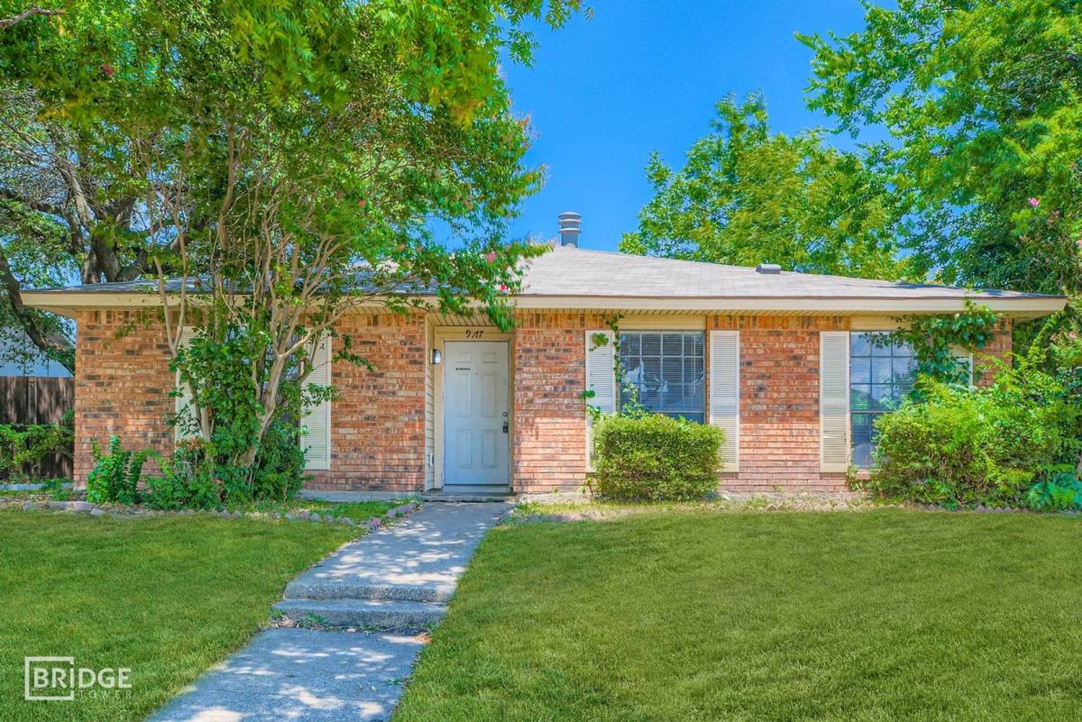 House for rent at 9117 Fairmont Circle, Rowlett, TX 75088