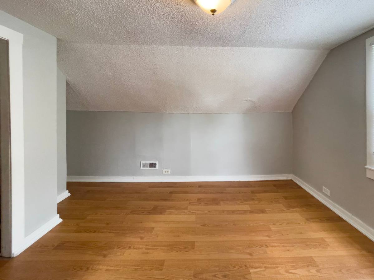 House for rent at 2217 S Jefferson St, Muncie, IN 47302