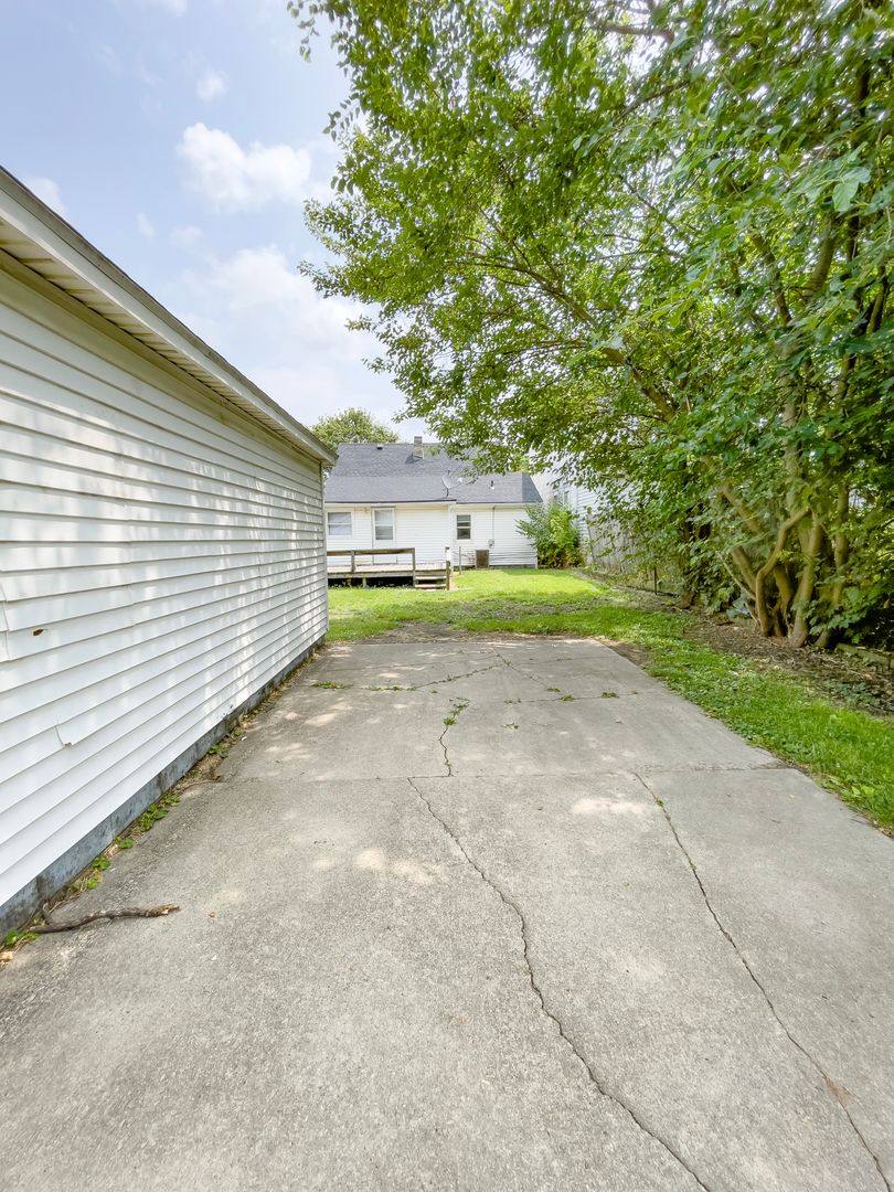 House for rent at 2217 S Jefferson St, Muncie, IN 47302