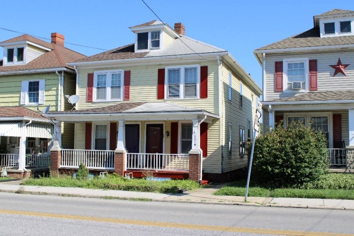 House for rent at 607 W 3rd St, Hanover, PA 17331