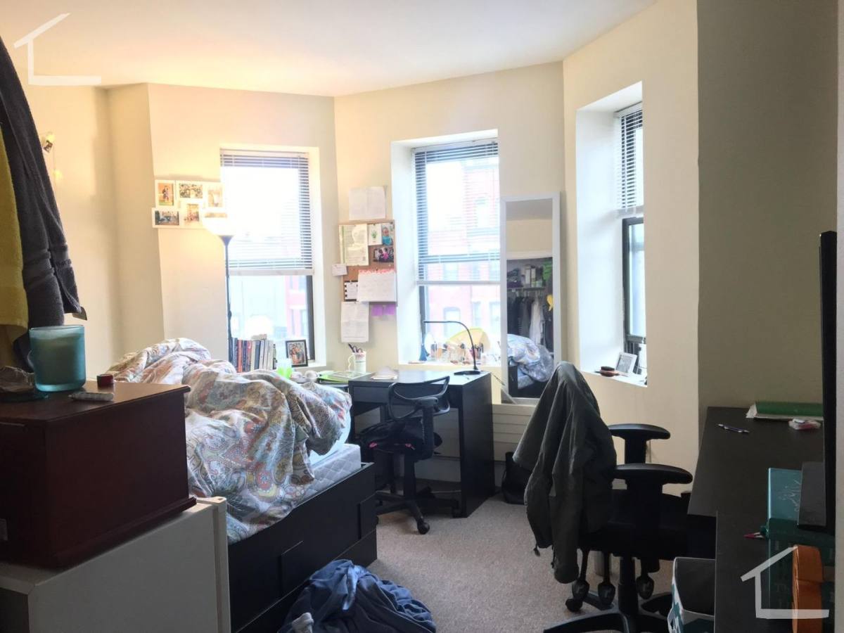 Apartment for rent at 822 Beacon St #3, Boston, MA 02215