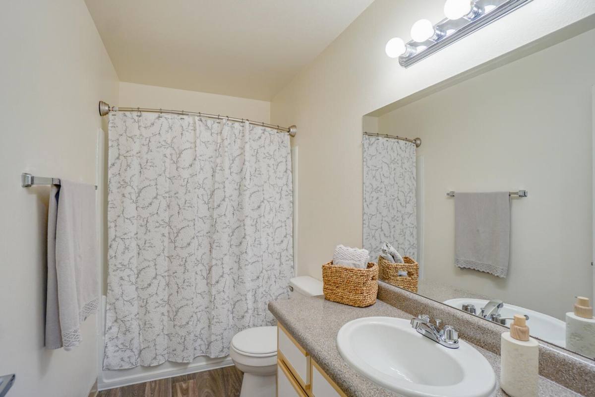 1025 W Main St, Hillsboro, OR 97123 - Apartment for Rent - Image 6