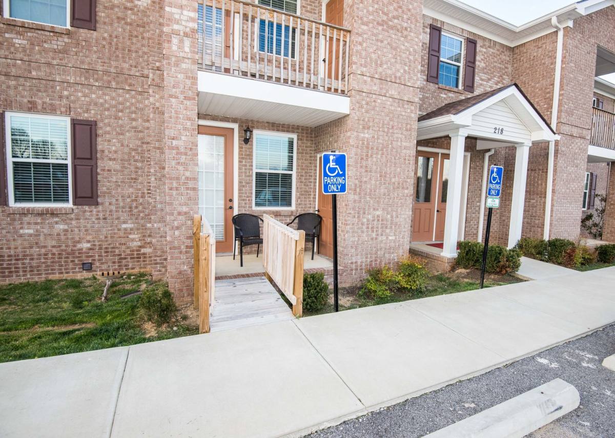 Apartment for rent at 214 Vaughn Lane, Elizabethtown, KY 42701