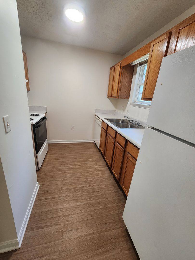 Apartment for rent at 2400 1st St SW, Huntsville, AL 35805