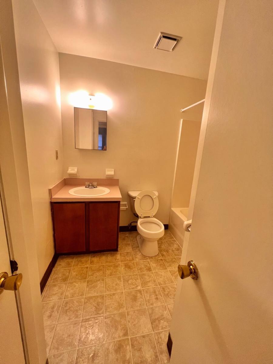 Apartment for rent at 1220 Smith St, Charlottesville, VA 22901