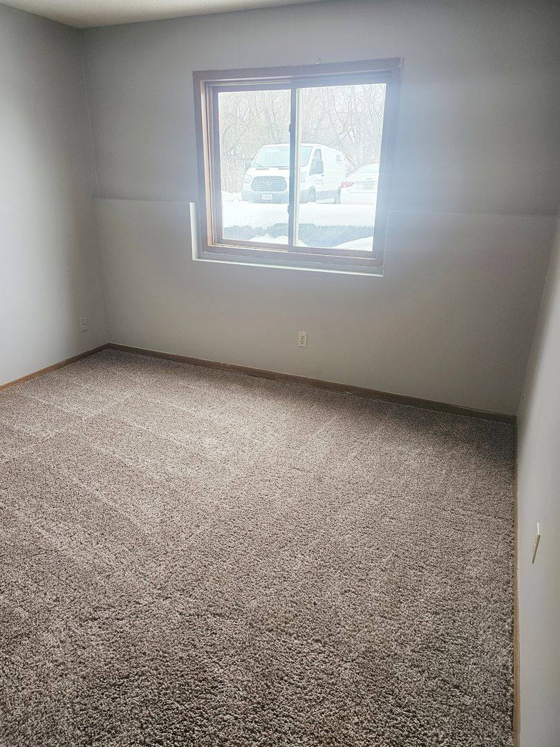 Apartment for rent at 500-510 E 17th St S, Newton, IA 50208