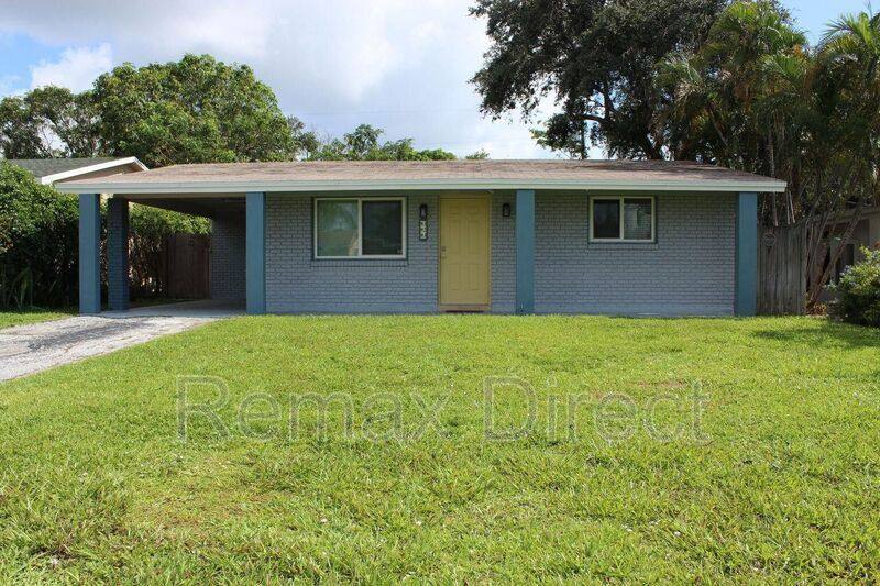 House for rent at 323 W Palm St, Lake Worth, FL 33462