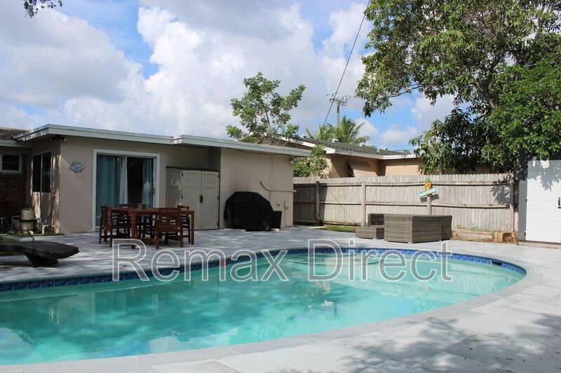 House for rent at 323 W Palm St, Lake Worth, FL 33462