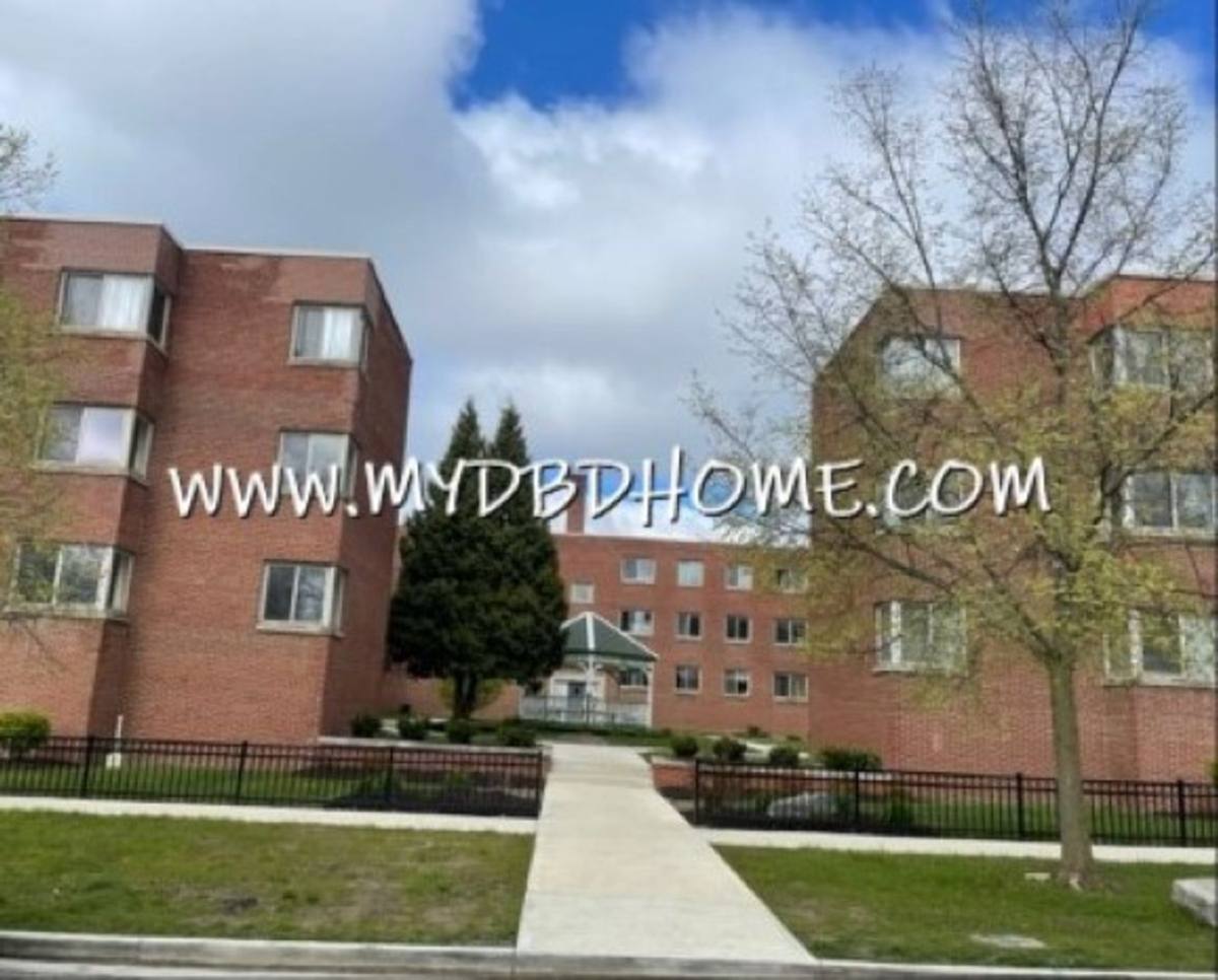 Apartment for rent at 2301 Florida Dr, Fort Wayne, IN 46805