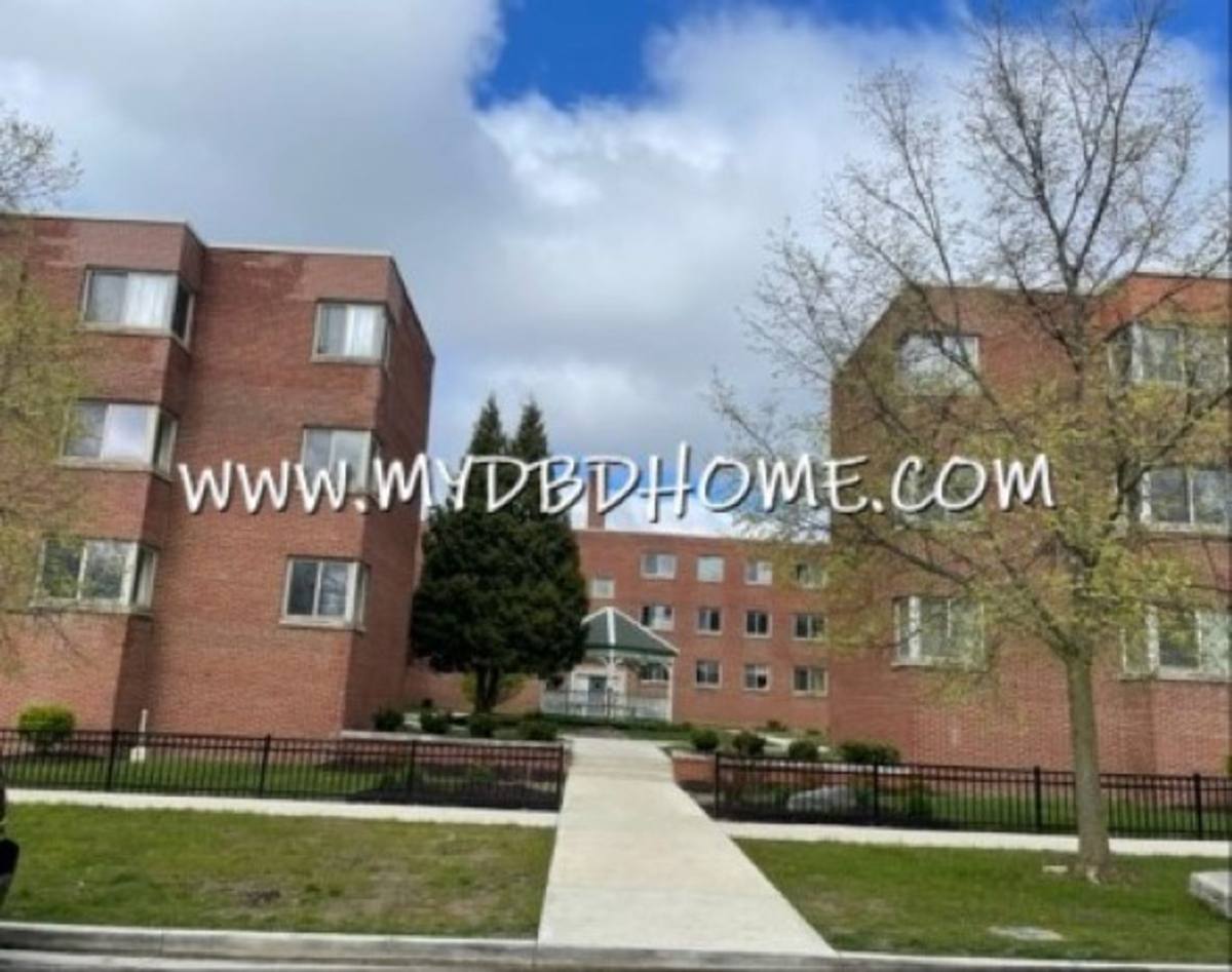 Apartment for rent at 2301 Florida Dr, Fort Wayne, IN 46805