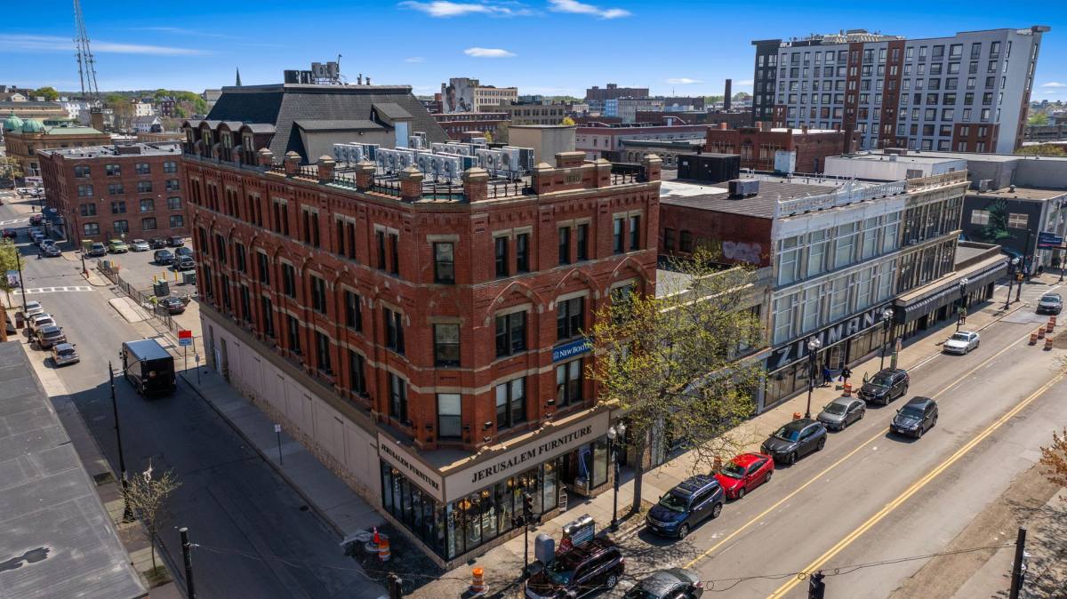 Apartment for rent at 64-68 Market St, Lynn, MA 01901