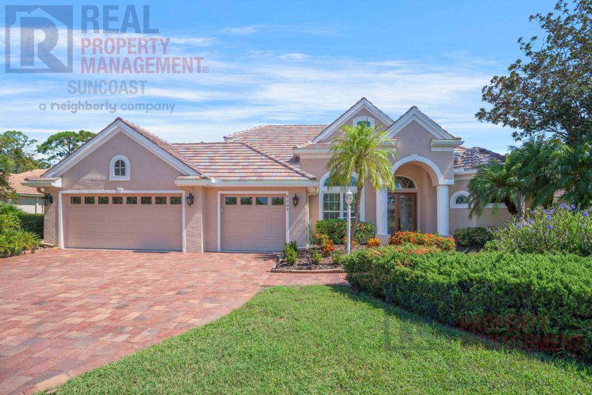 House for rent at 8009 Waterview Blvd, Bradenton, FL 34202