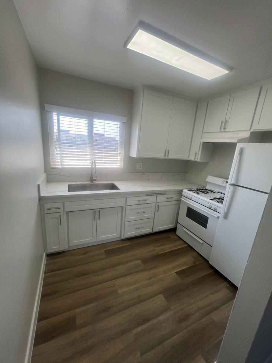 Apartment for rent at 3837 Mont Clair St #4, Los Angeles, CA 90018