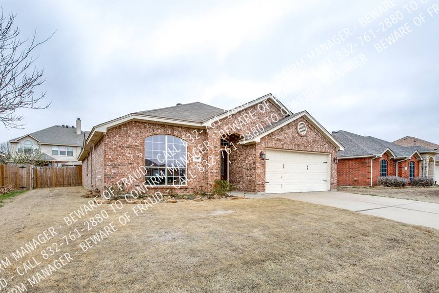 House for rent at 905 Chestnut Ave, Burleson, TX 76028