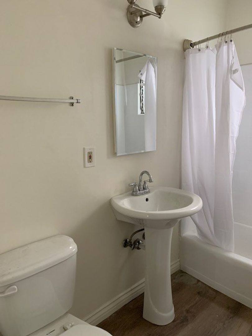 Apartment for rent at 1511 - 1515 Beloit Ave, Los Angeles, CA 90025