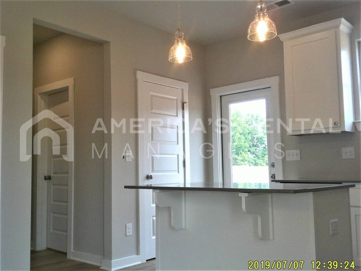 House for rent at 102 Edisto Circle, Meridianville, AL 35759