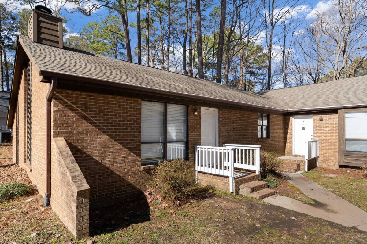 Apartment for rent at 4940 Pebble Beach Dr, Raleigh, NC 27616